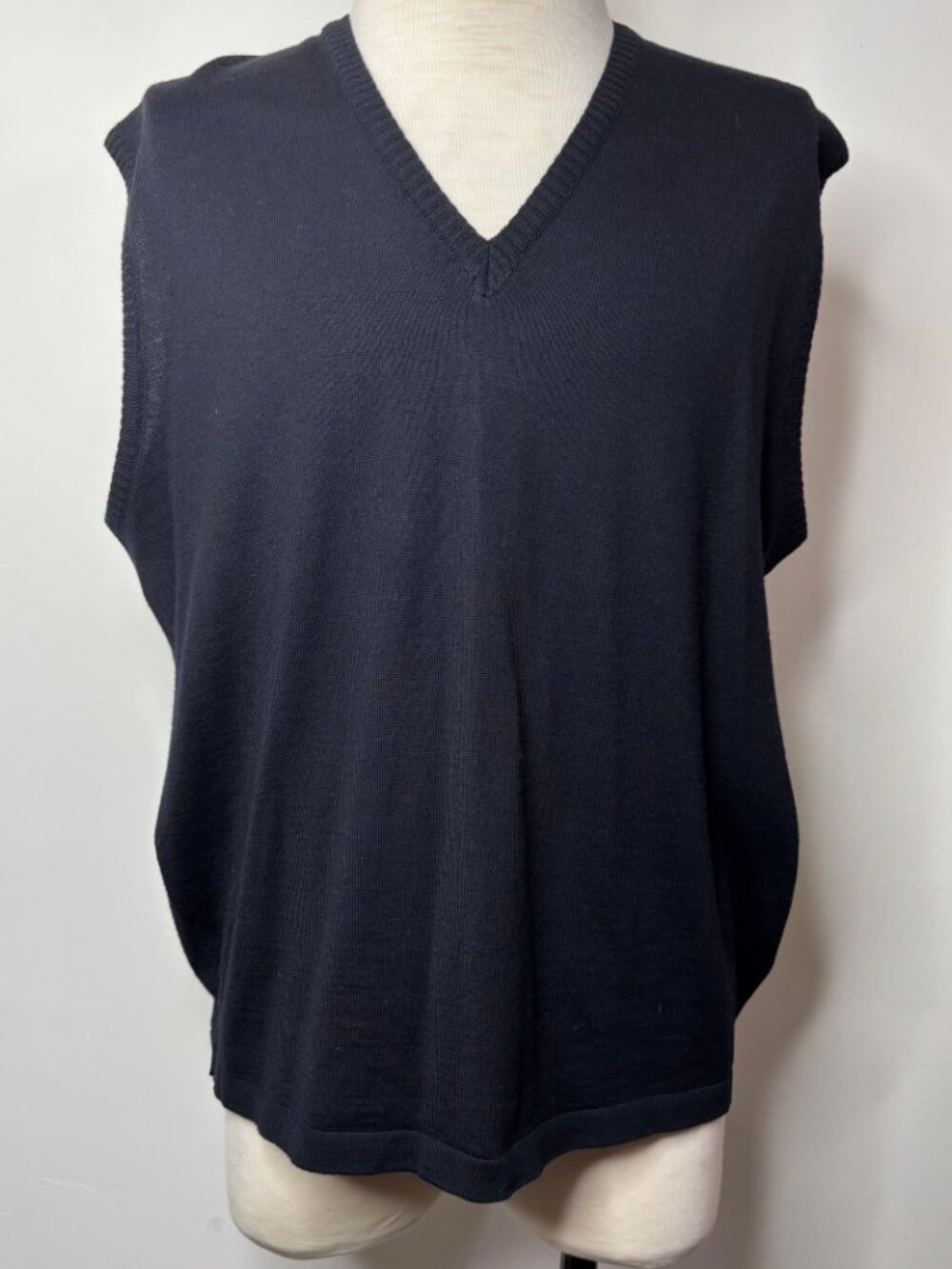 Valentino Roma Men's Black V-Neck Sweater Vest Wool Blend Italy 58 XL